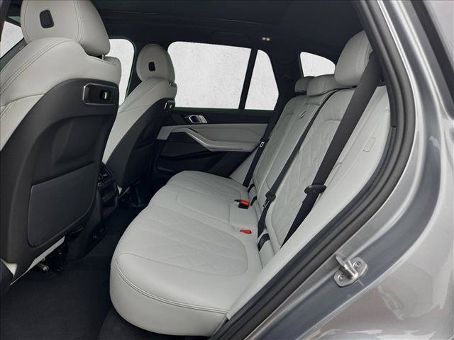 Used 2026 BMW X5 sDrive40i RWD image 23