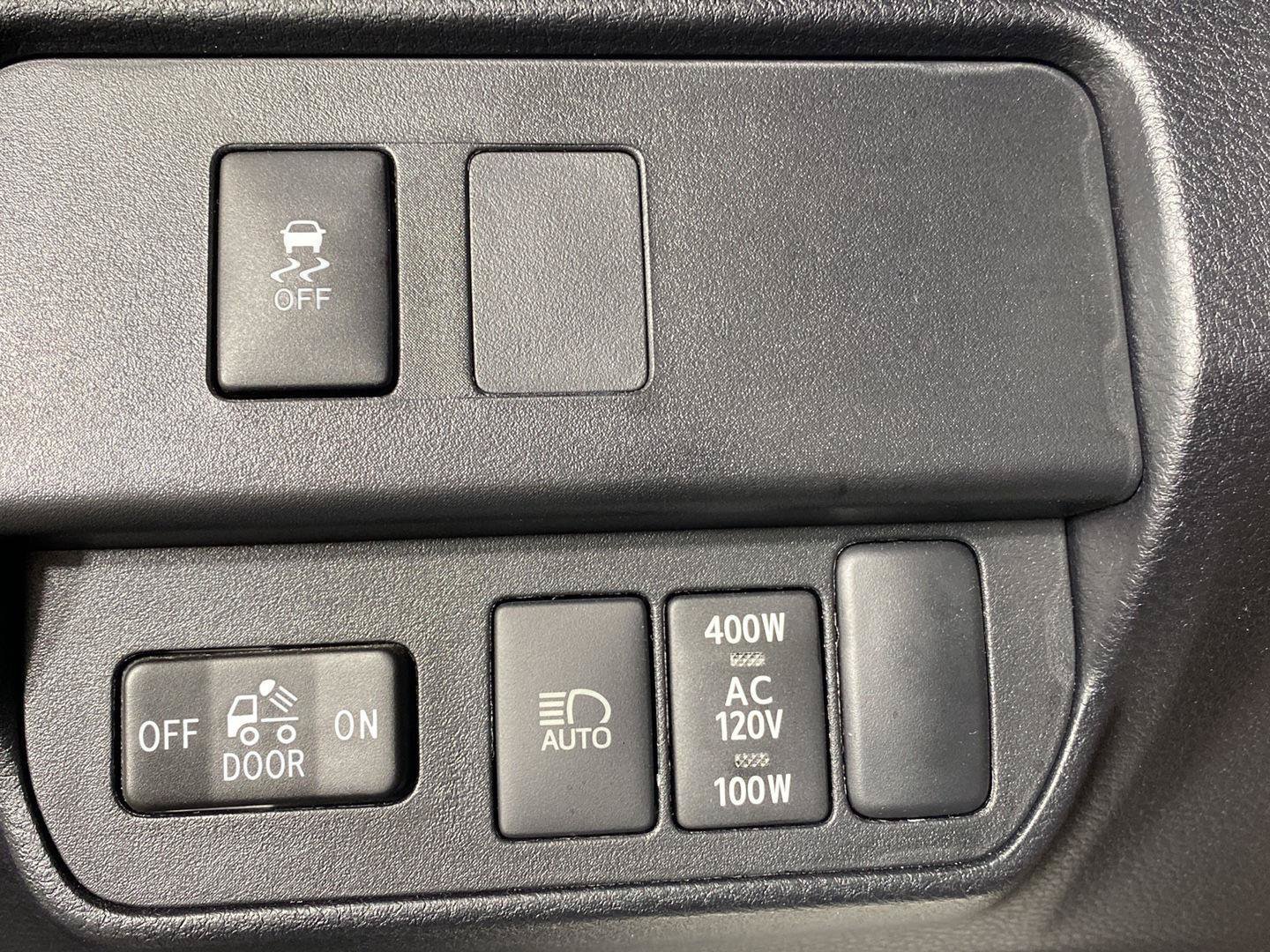 Used 2023 Toyota Tacoma TRD Off-Road AWD/4WD image 21