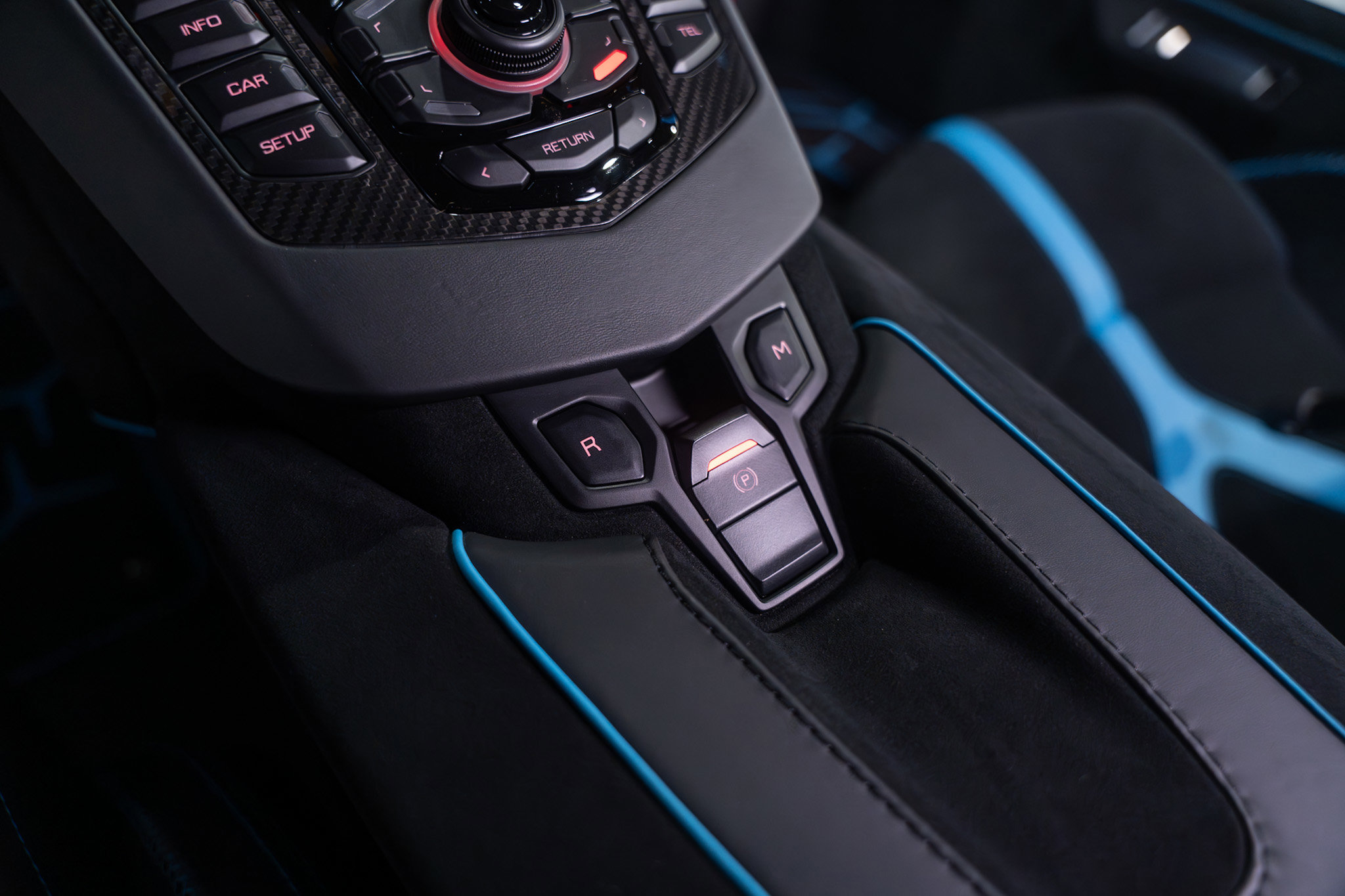 Used 2021 Lamborghini Aventador SVJ image 39