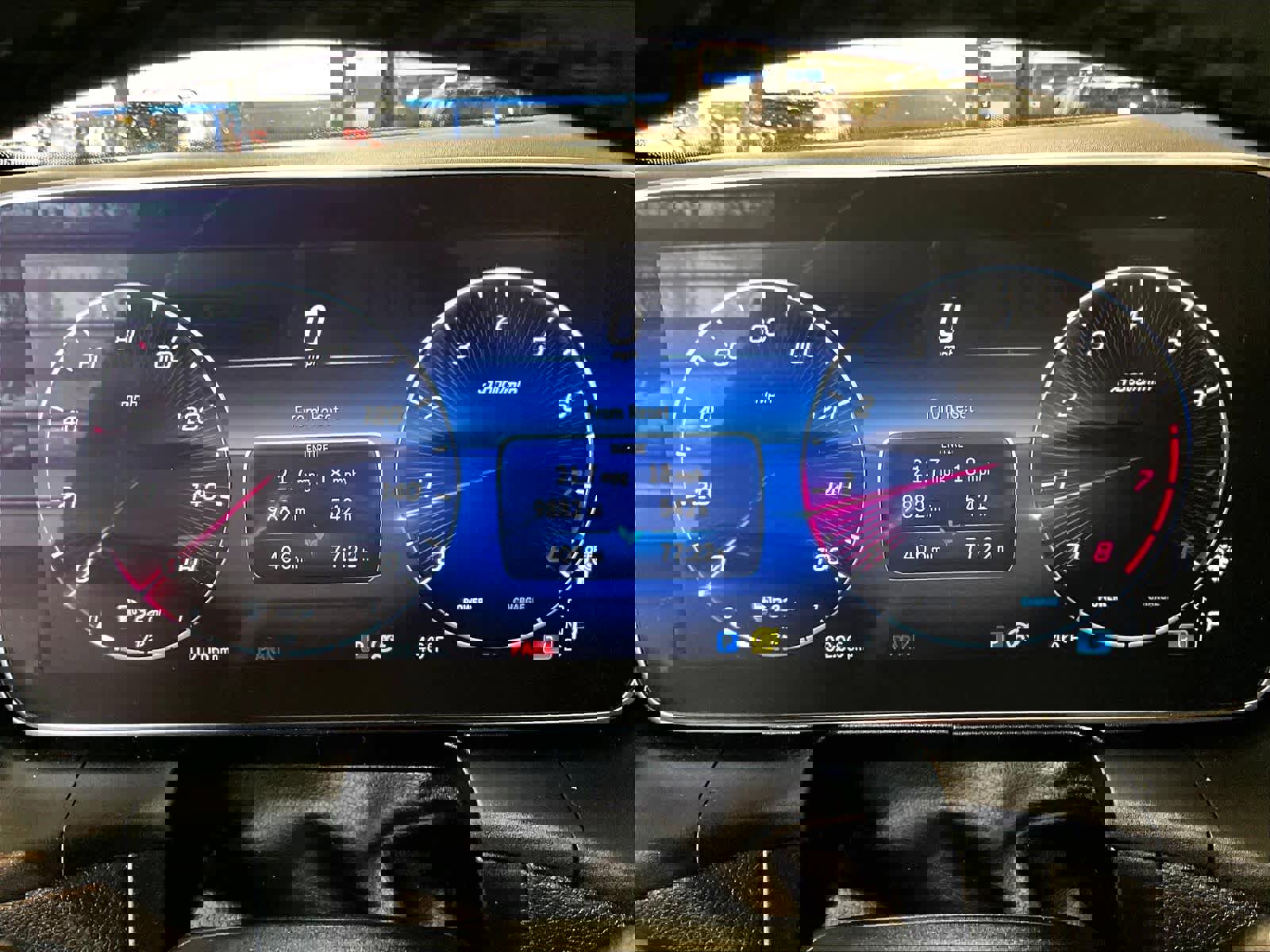 Used 2023 Mercedes-Benz GLC 300 4MATIC image 26