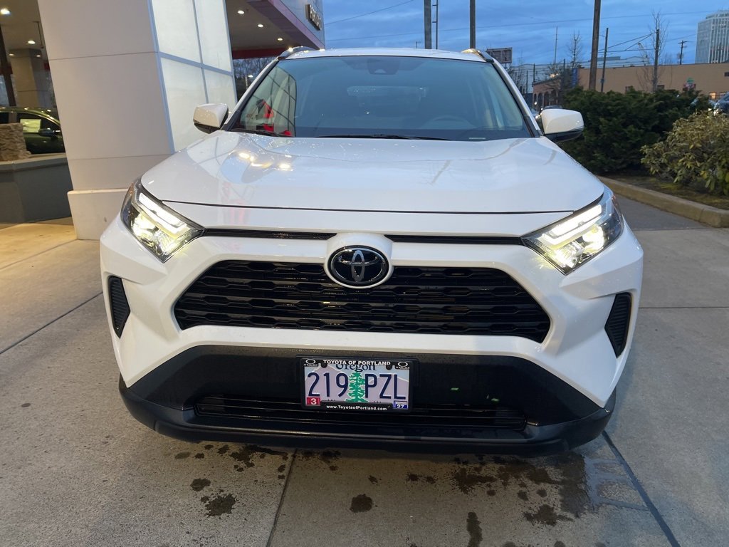 Used 2025 Toyota RAV4 XLE image 3