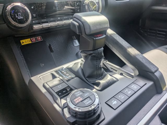 New 2026 Toyota Tacoma TRD Off-Road w/ TRD Off Road Premium Package AWD/4WD image 25