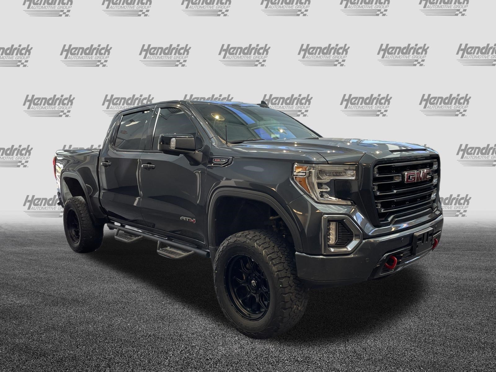 Used 2022 GMC Sierra 1500 AT4 w/ AT4 Preferred Package AWD/4WD image 2