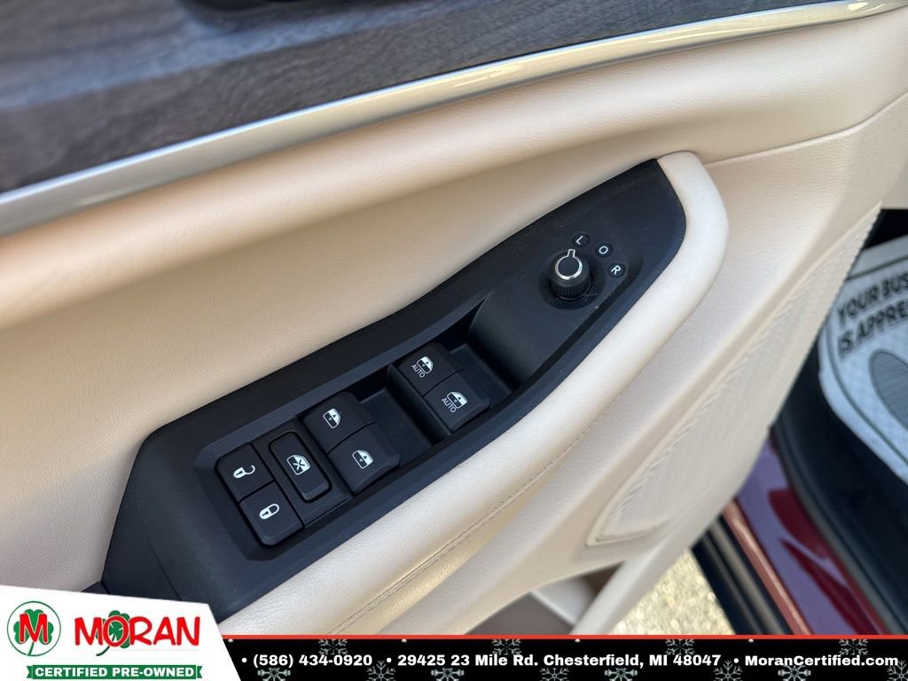 Used 2023 Jeep Grand Cherokee L Limited image 11