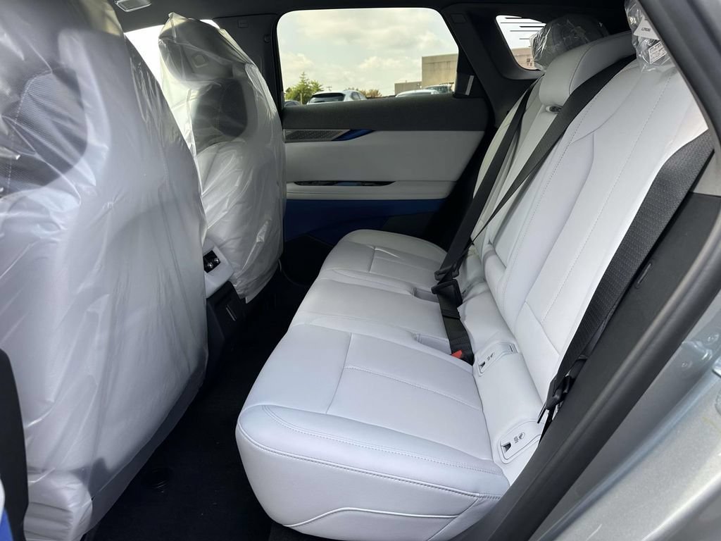 New 2027 Cadillac Optiq Luxury RWD image 9
