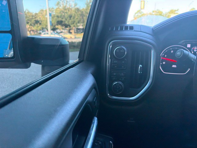 Used 2023 Chevrolet Silverado 2500 High Country w/ Safety Package II AWD/4WD image 13
