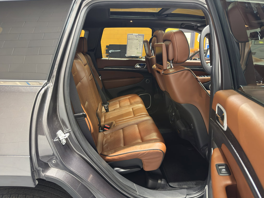 Used 2020 Jeep Grand Cherokee Summit image 23