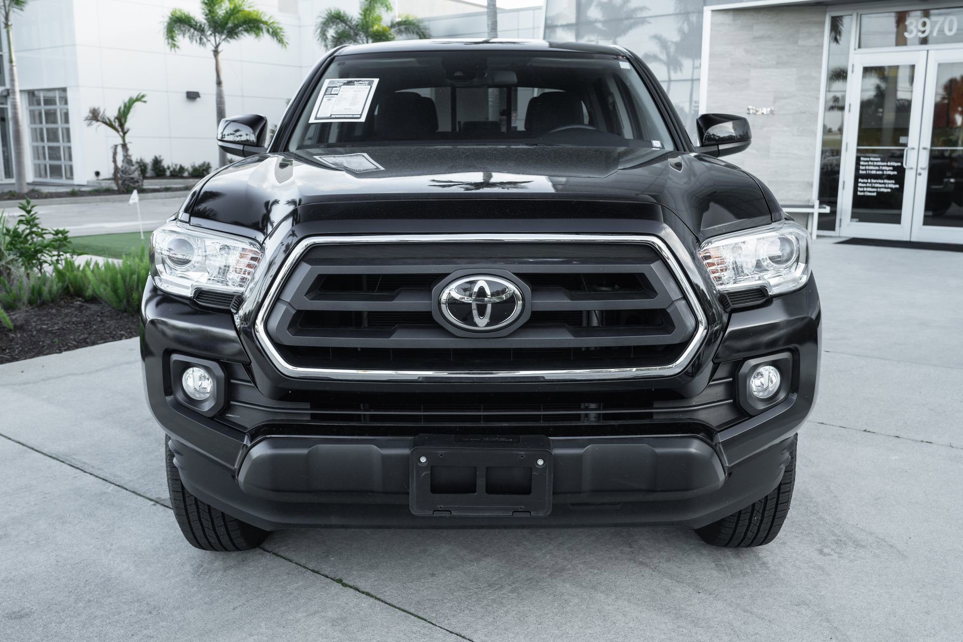Used 2023 Toyota Tacoma SR5 image 4