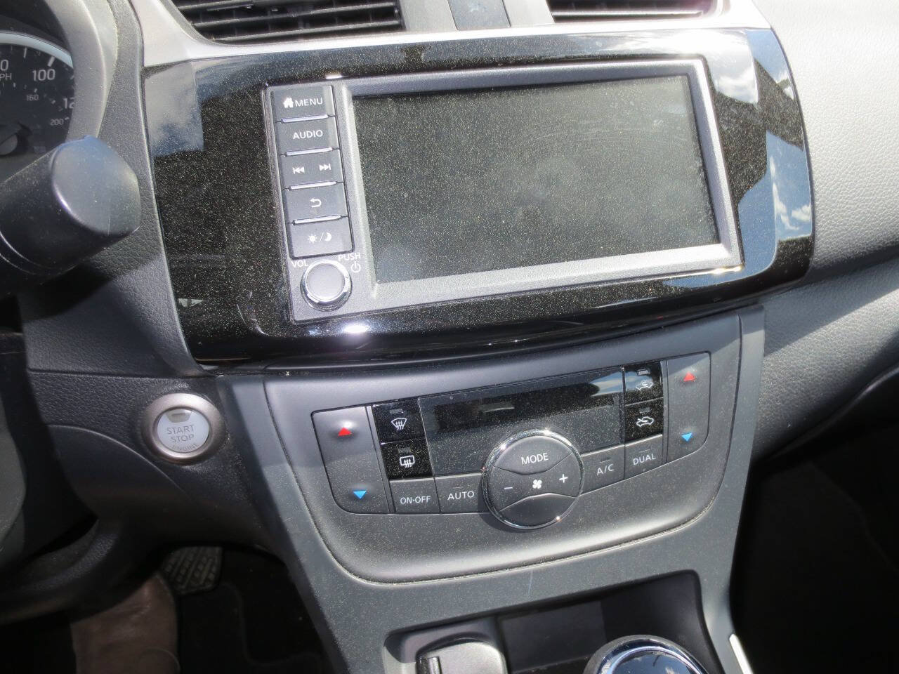 Used 2019 Nissan Sentra SV FWD image 8