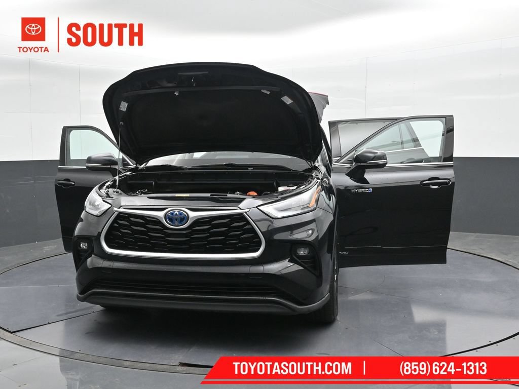 Used 2020 Toyota Highlander XLE AWD/4WD image 62