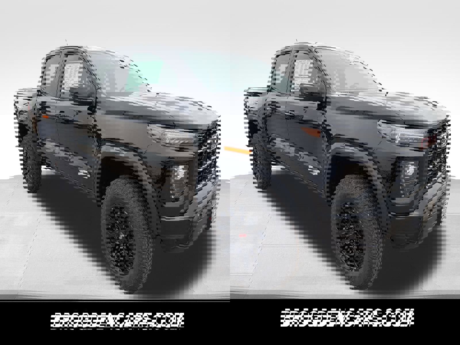 New 2026 GMC Canyon Elevation w/ Convenience Package image 2