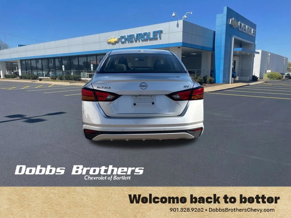 Used 2024 Nissan Altima 2.5 SV image 4