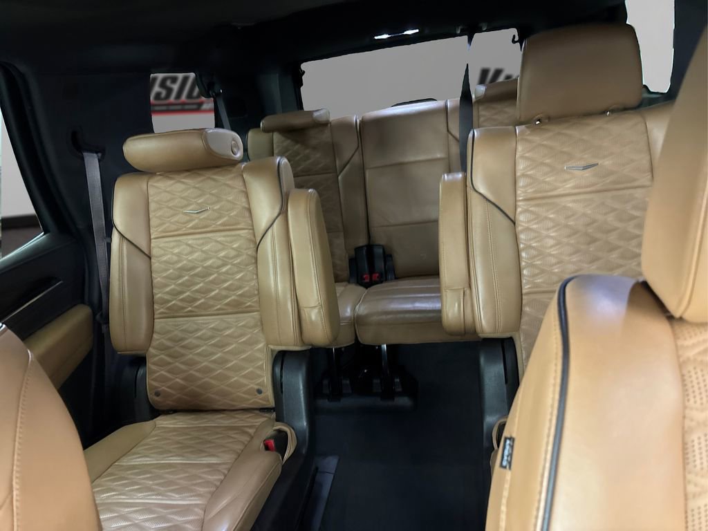 Used 2023 Cadillac Escalade Sport w/ Touring Package image 21