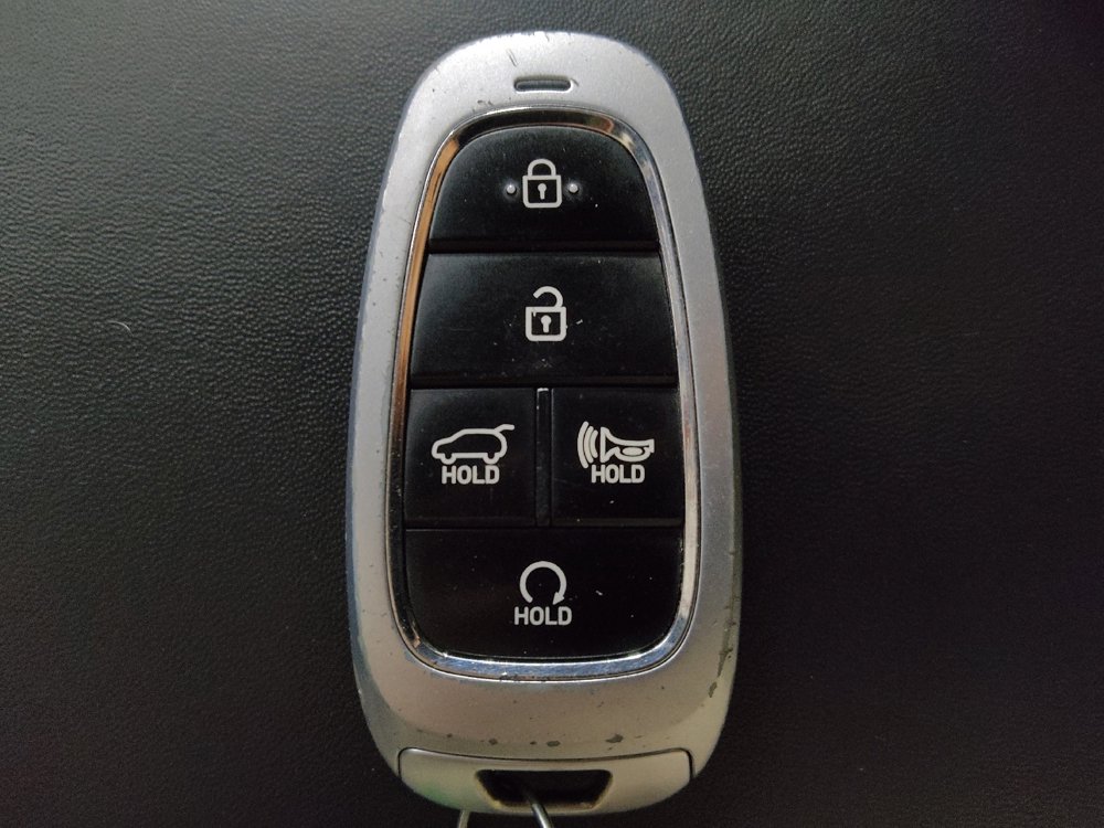 Used 2023 Hyundai Santa Fe SEL image 32