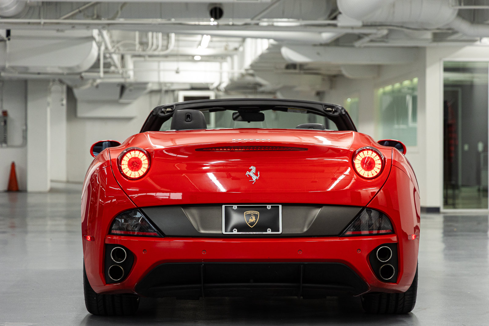 Used 2011 Ferrari California RWD image 8