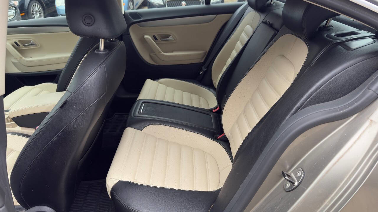 Used 2012 Volkswagen CC Sport image 28
