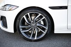New 2024 Jaguar XF R-Dynamic SE AWD/4WD image 16