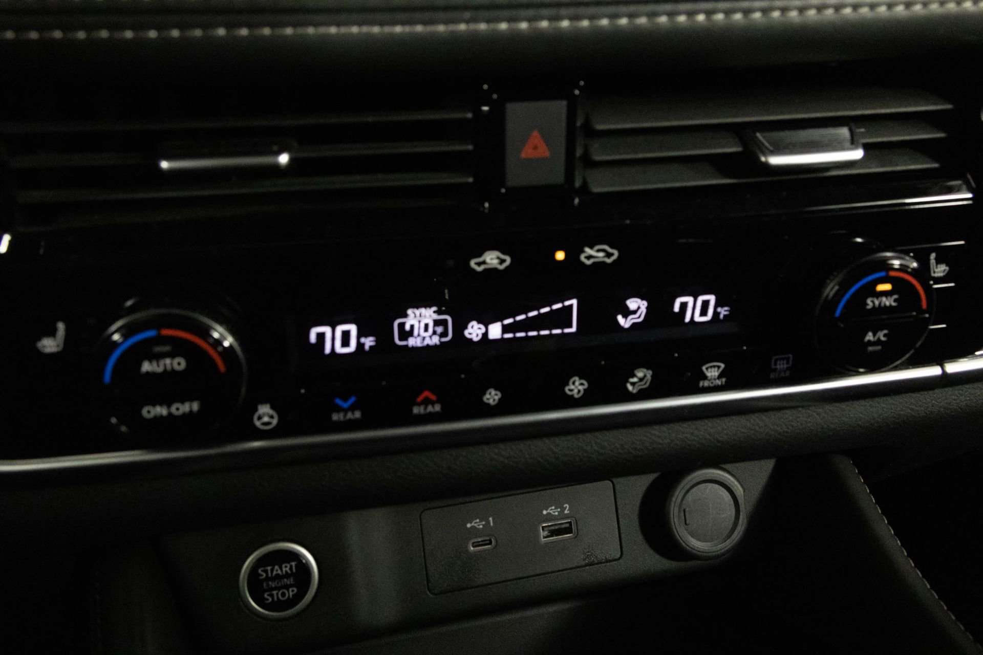 Used 2023 Nissan Rogue SL w/ SL Premium Package image 25