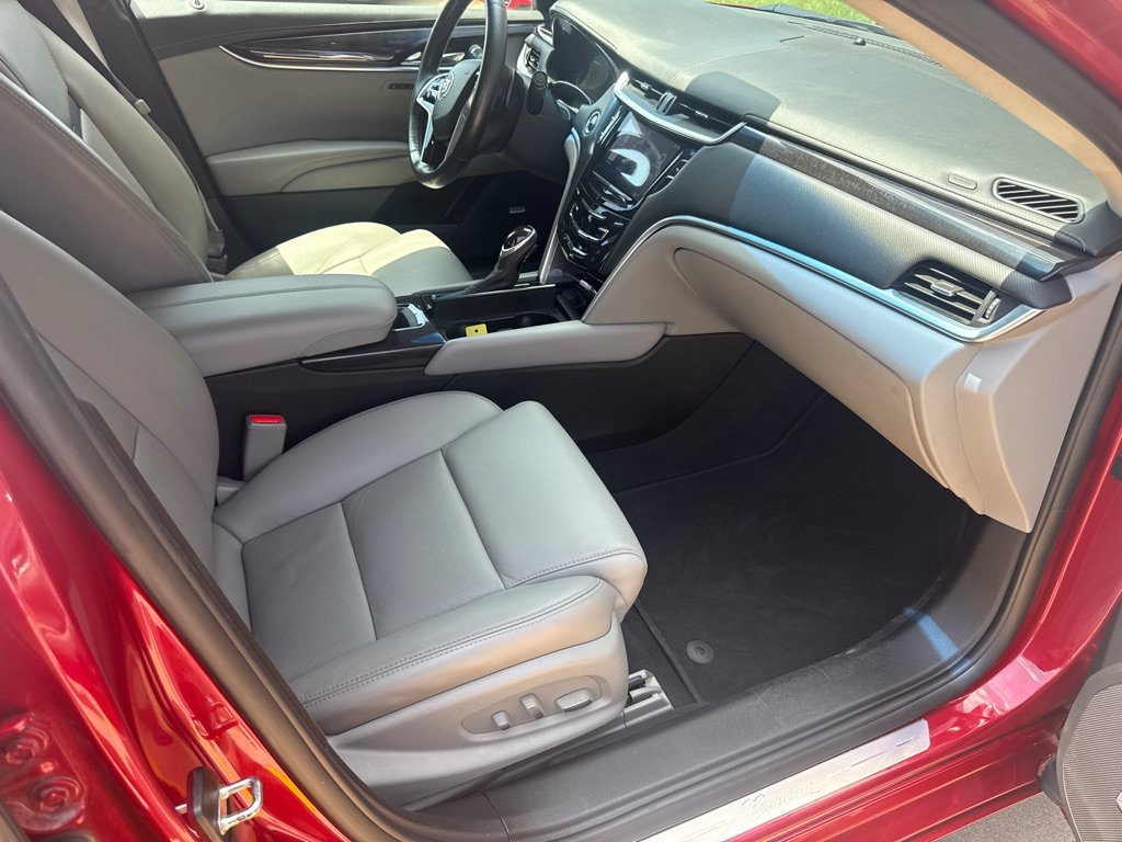Used 2015 Cadillac XTS Luxury w/ Driver Awareness Package AWD/4WD image 16