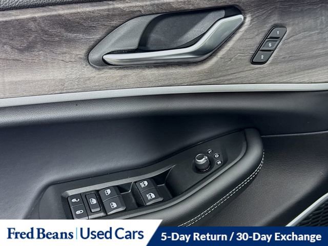 Used 2021 Jeep Grand Cherokee L Limited AWD/4WD image 20