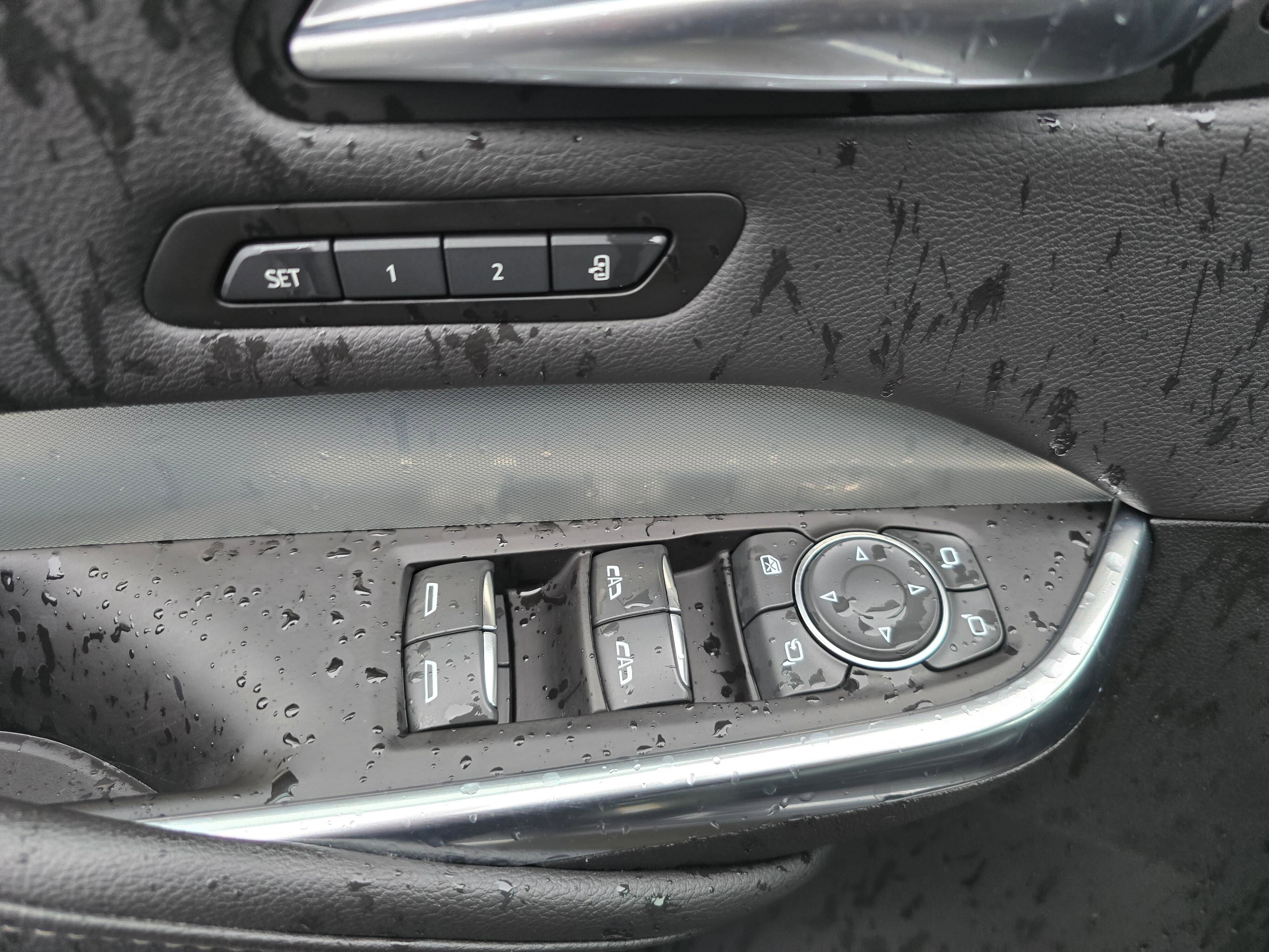 Used 2020 Cadillac XT4 Premium Luxury image 24