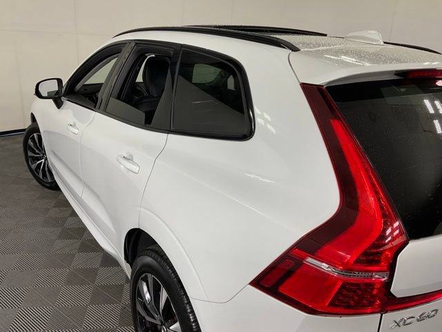 Certified 2024 Volvo XC60 B5 Plus w/ Climate Package AWD/4WD image 36