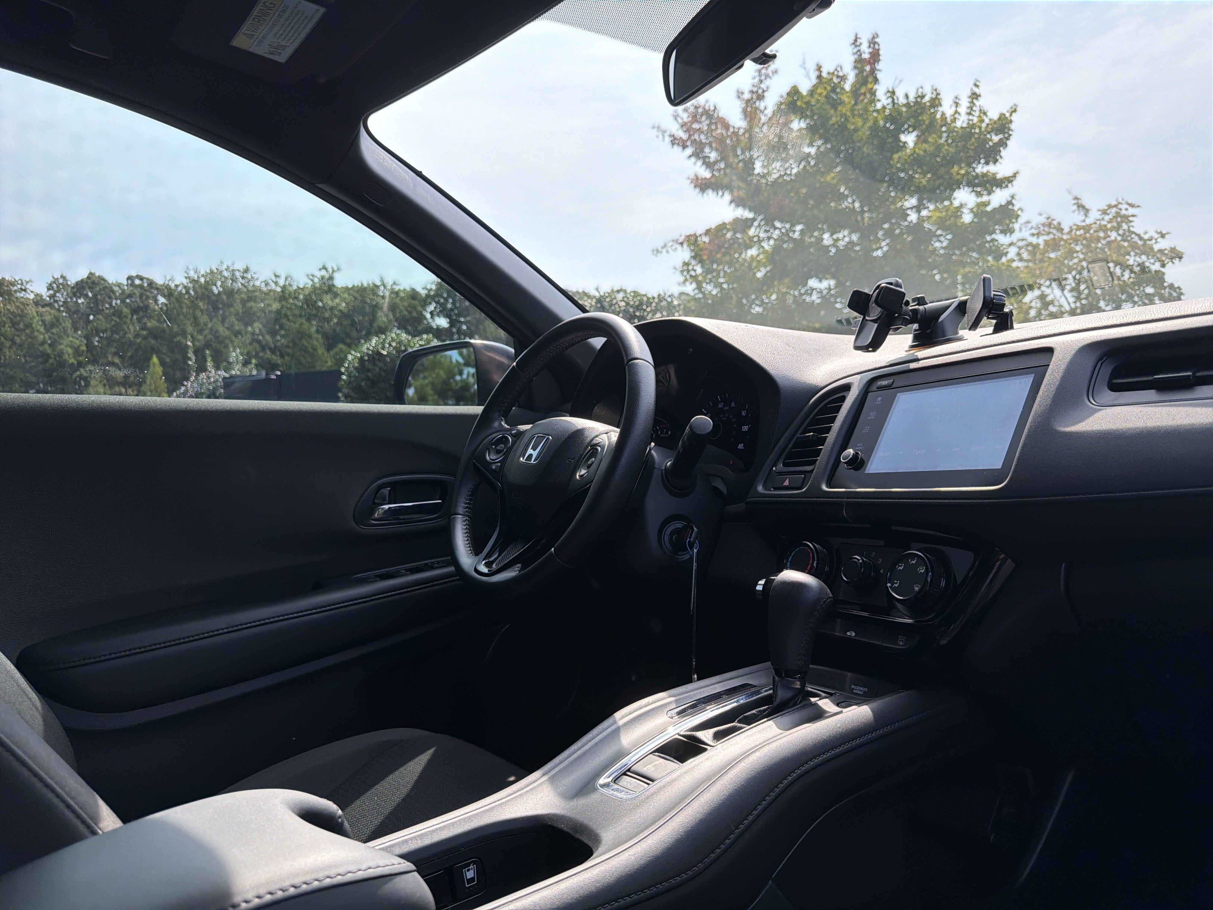 Used 2019 Honda HR-V Sport image 6