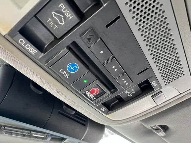 Used 2015 Acura TLX w/ Technology Package FWD image 32