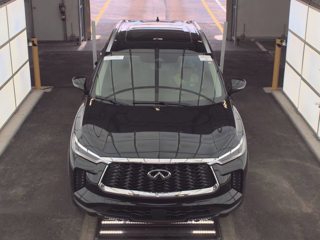 Certified 2024 INFINITI QX60 Luxe FWD image 3