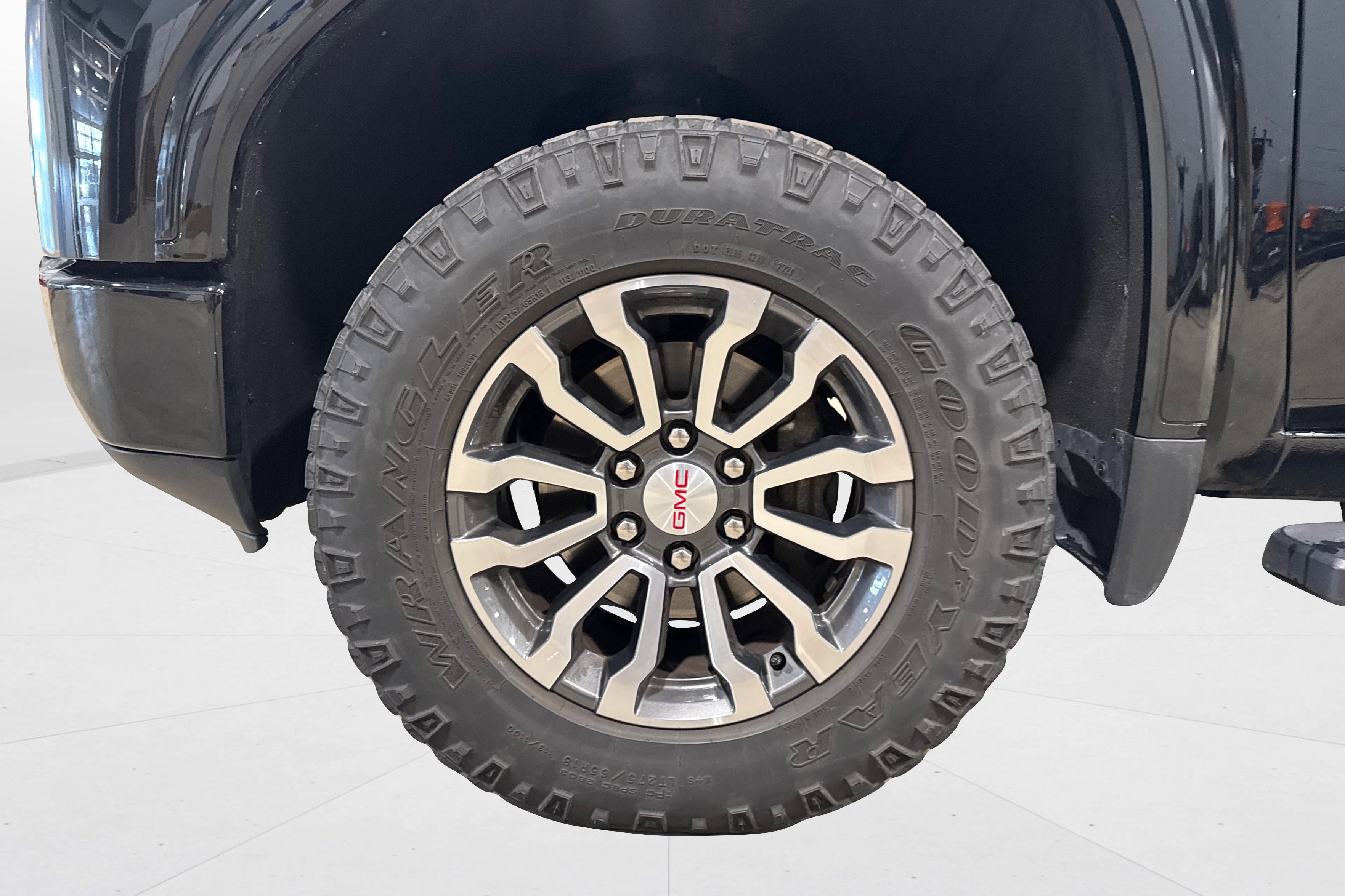 Used 2020 GMC Sierra 1500 AT4 w/ AT4 Premium Package AWD/4WD image 53