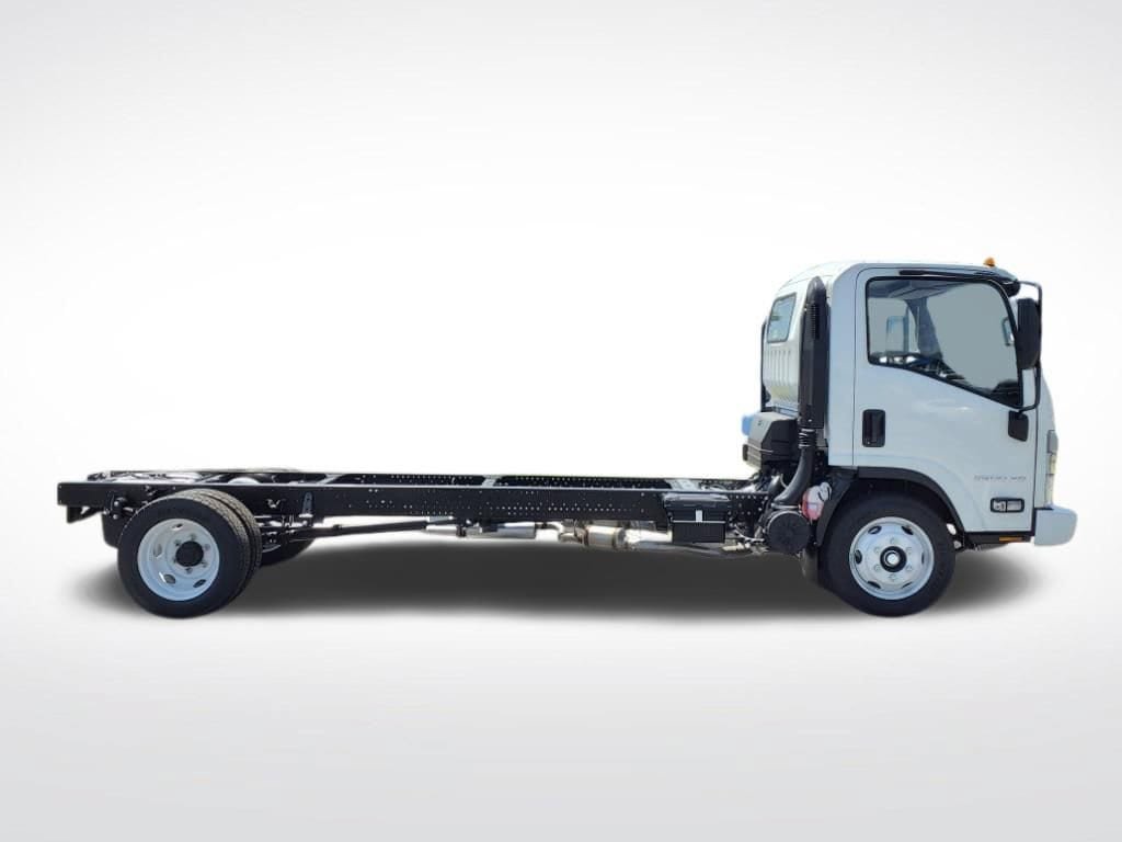 New 2025 Chevrolet Low Cab Forward 5500XG RWD video 3