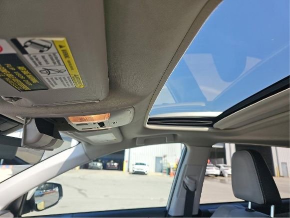 Used 2018 Toyota RAV4 Platinum FWD image 8