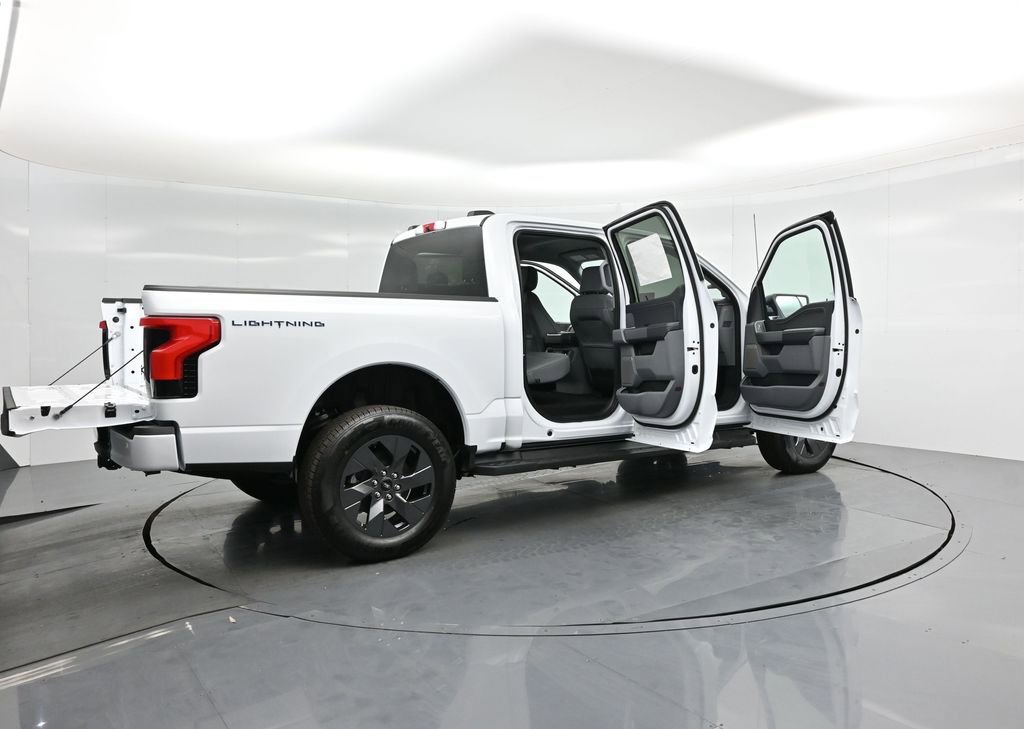 New 2025 Ford F150 Lightning Flash image 5