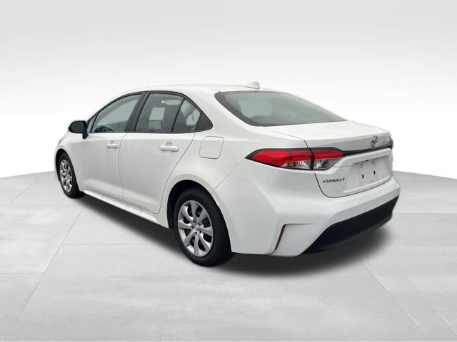 Used 2024 Toyota Corolla LE image 5
