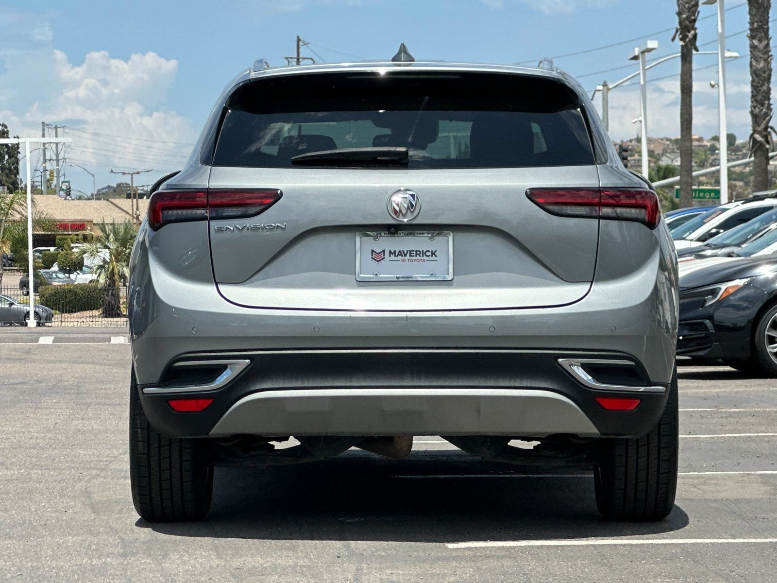 Used 2023 Buick Envision Essence FWD image 4