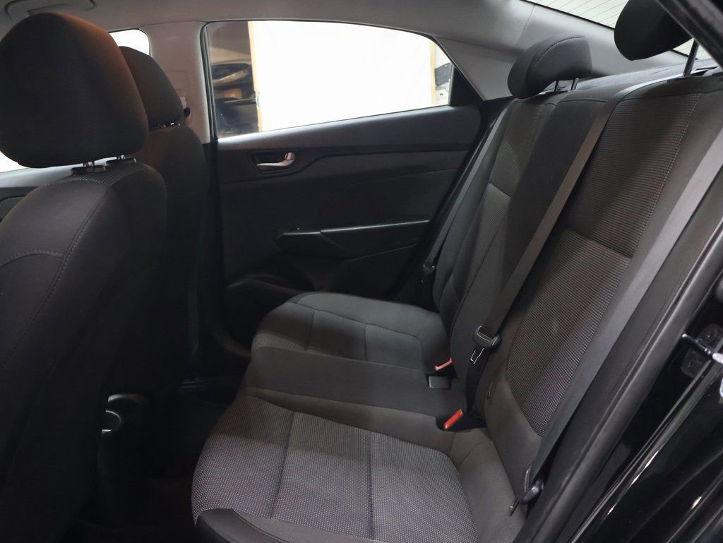 Used 2021 Hyundai Accent SE image 15