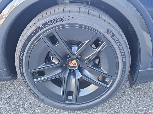 New 2026 Porsche Cayenne Electric AWD/4WD image 14
