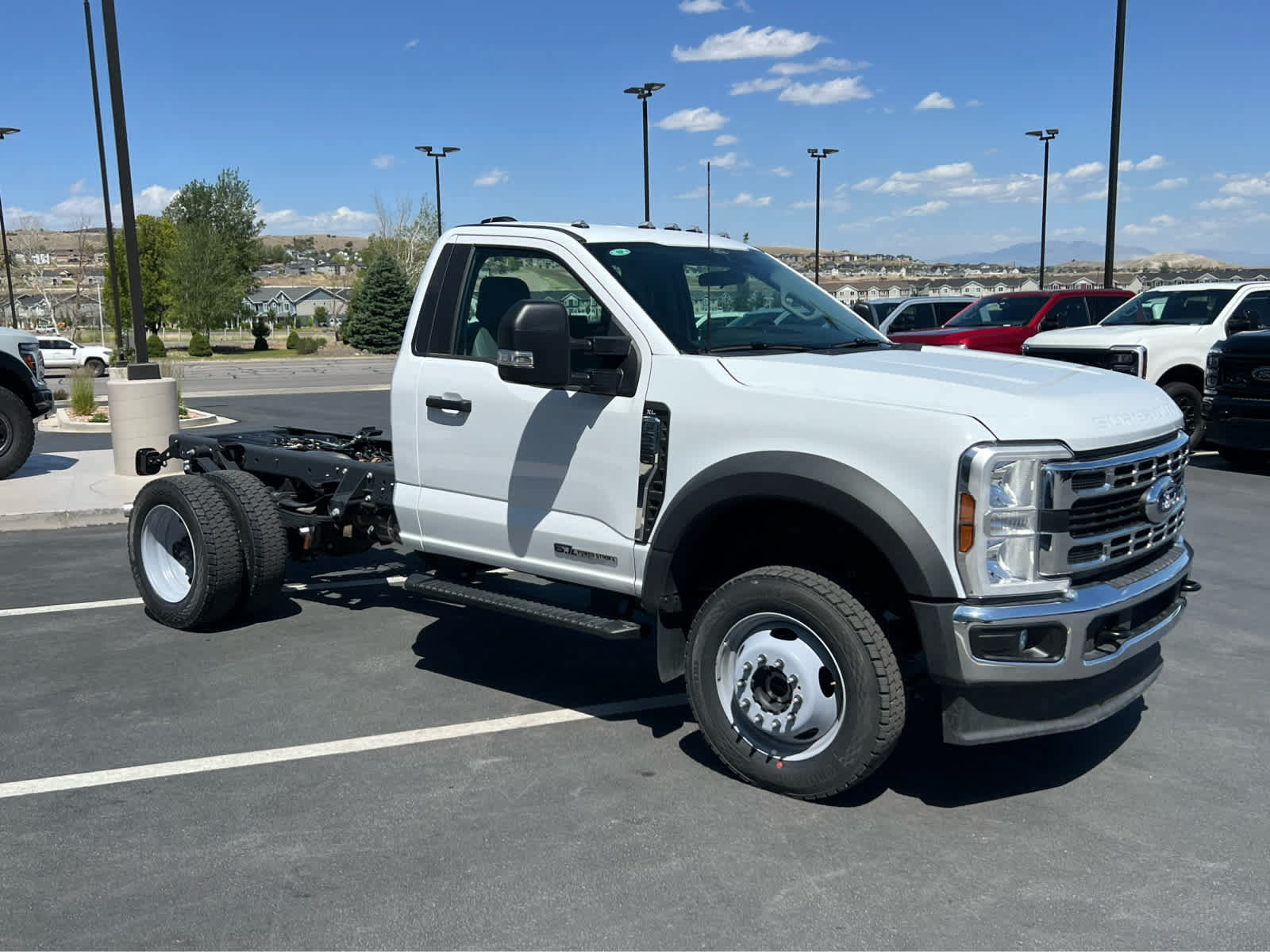 Certified 2026 Ford F550 4x4 Regular Cab Super Duty w/ XL Chrome Package image 5