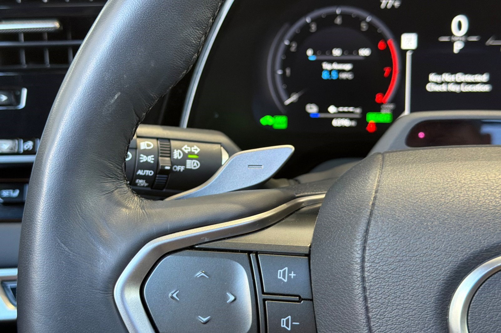 Certified 2025 Lexus RX 450h AWD w/ Convenience Package image 33