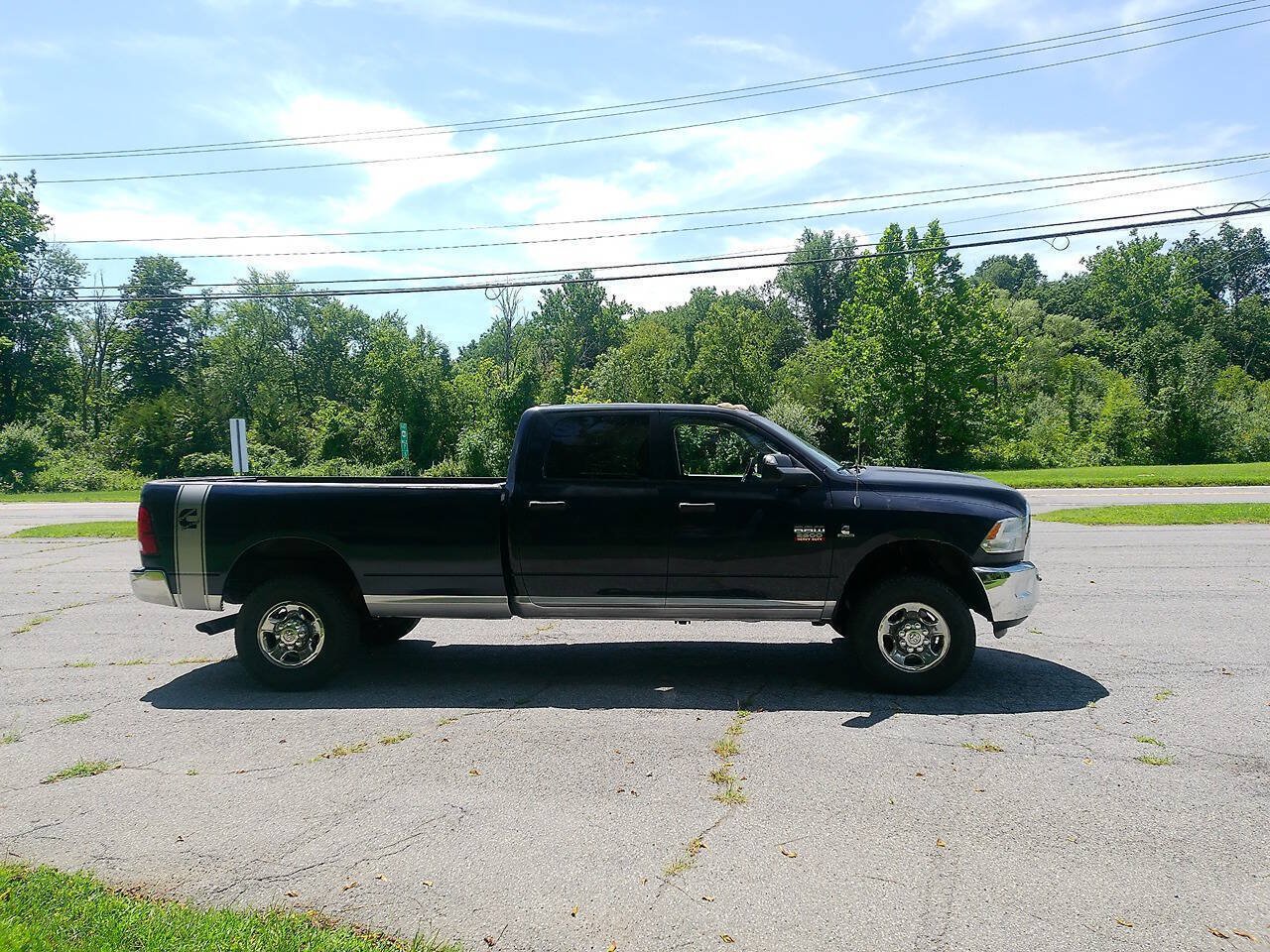 Used 2012 RAM 2500 ST w/ Chrome Appearance Group AWD/4WD image 4
