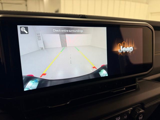 Used 2024 Jeep Gladiator Mojave image 15