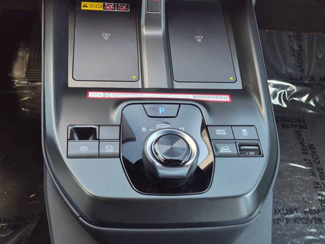New 2026 Subaru Solterra AWD/4WD image 13