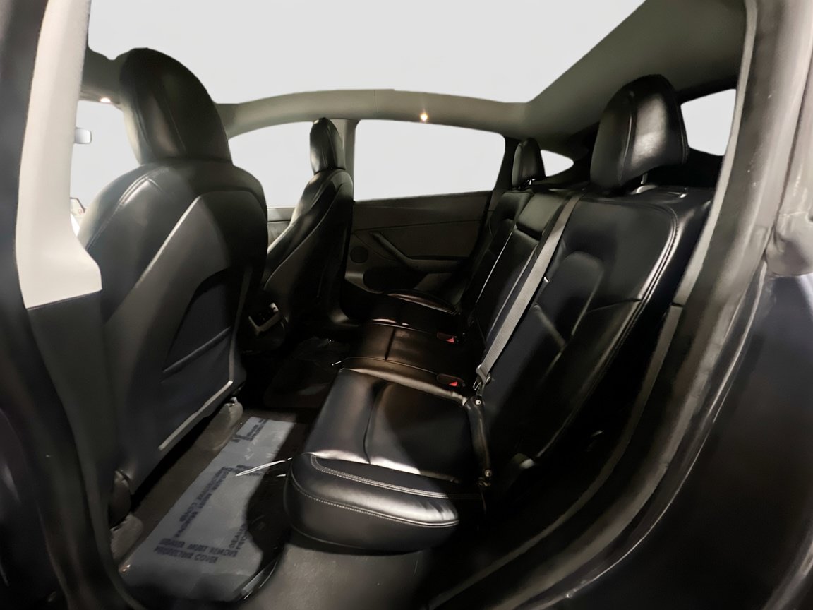 Used 2021 Tesla Model Y Performance AWD/4WD image 17