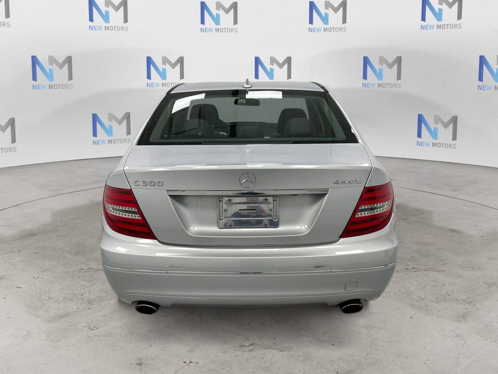 Used 2012 Mercedes-Benz C 300 4MATIC Sedan image 3