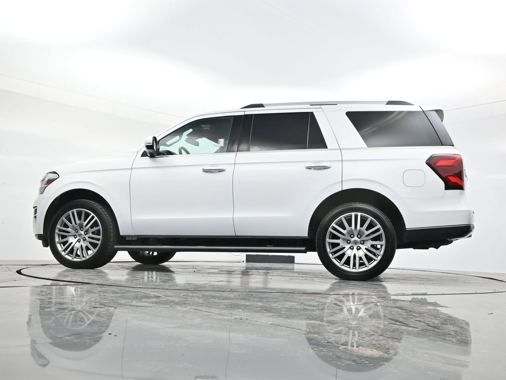 Used 2024 Ford Expedition Limited image 54