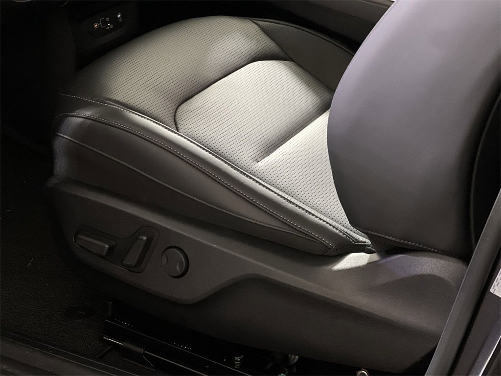 New 2025 Kia EV6 Wind image 12