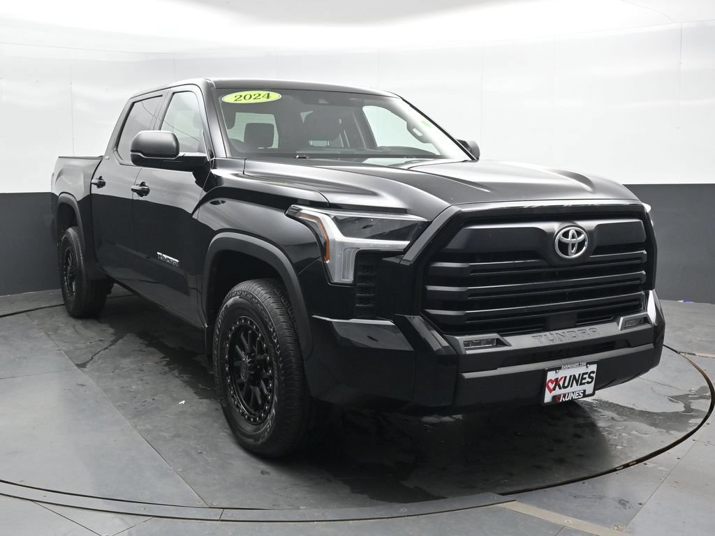 Used 2024 Toyota Tundra SR5 AWD/4WD image 4