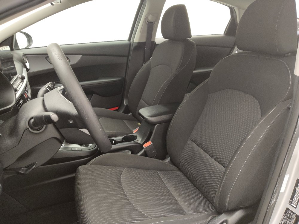 Used 2020 Kia Forte LXS image 17
