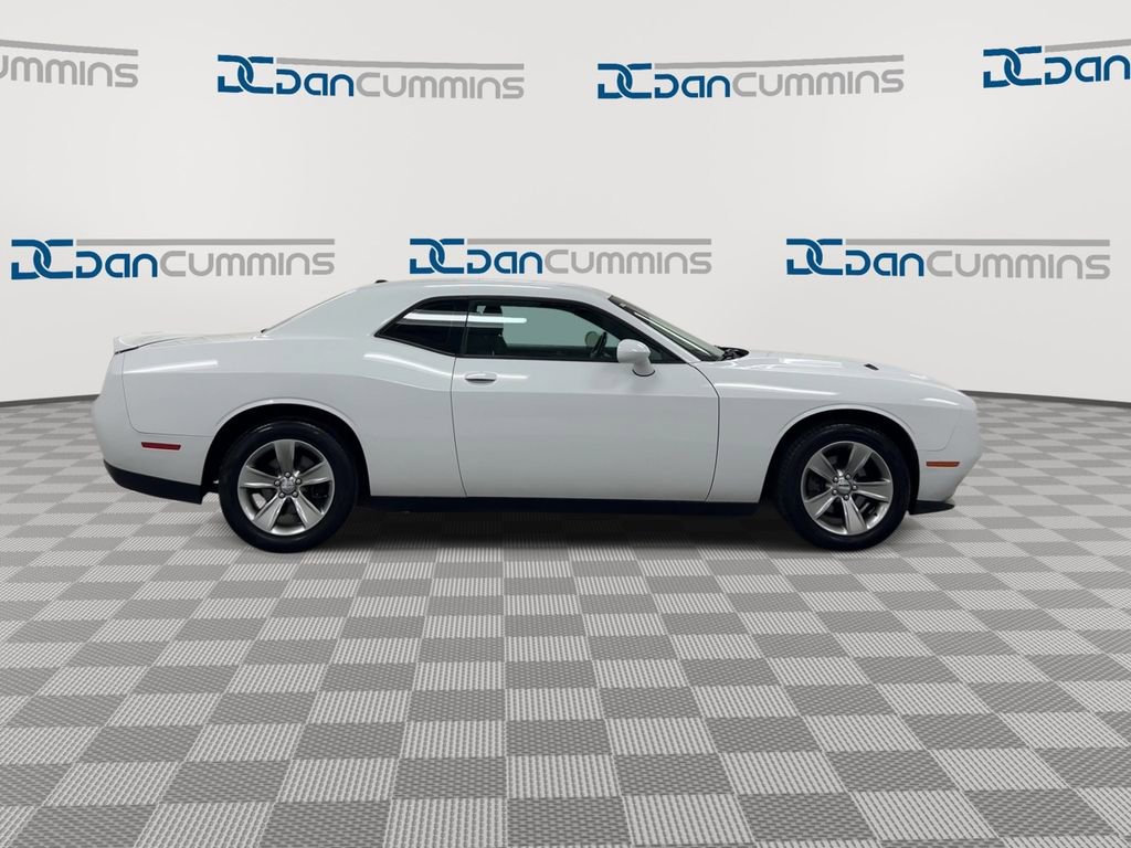Used 2020 Dodge Challenger SXT image 9