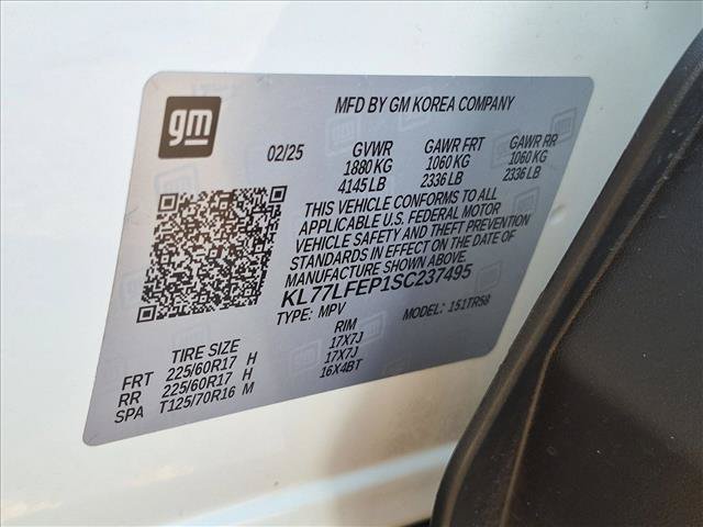 Used 2025 Chevrolet Trax LS w/ Driver Confidence Package FWD image 22